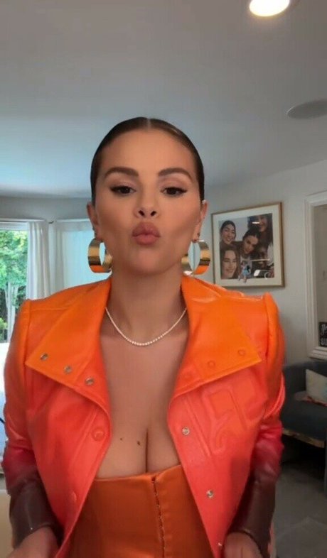 Selena Gomez fans only