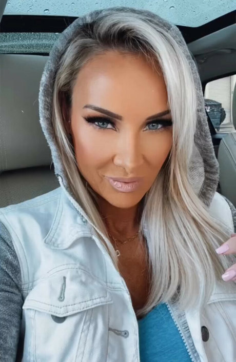 Disco Mammi naked onlyfans