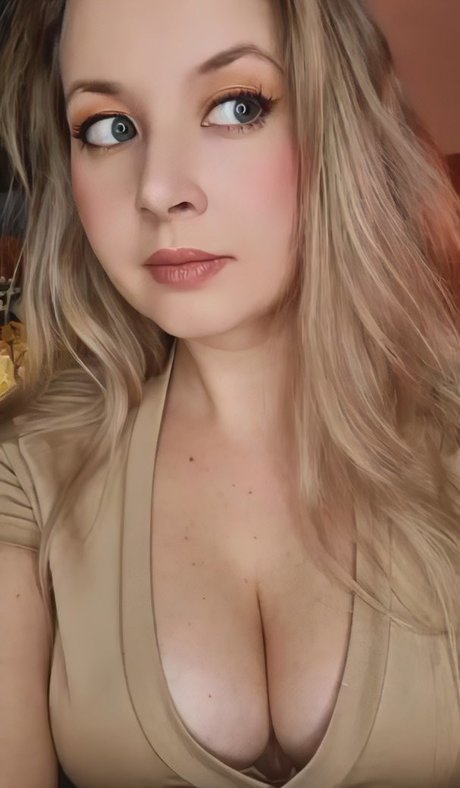 Valeriya ASMR nsfw onlyfans