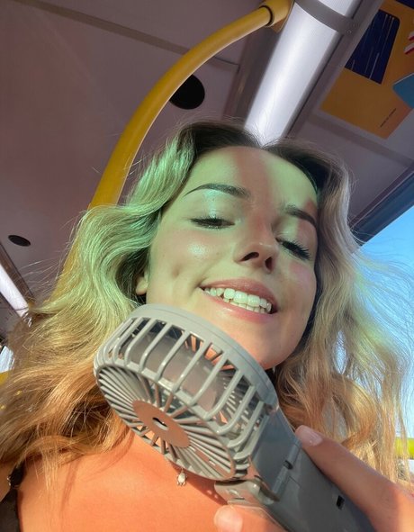 Ailish Morrison onlyfans leaked pictures