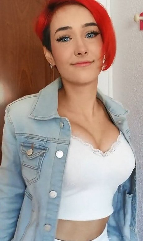 famous female onlyfans perfect picture