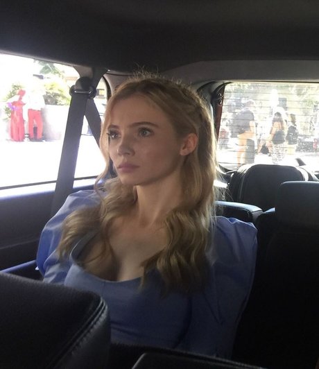 Freya Allan onlyfans fuck