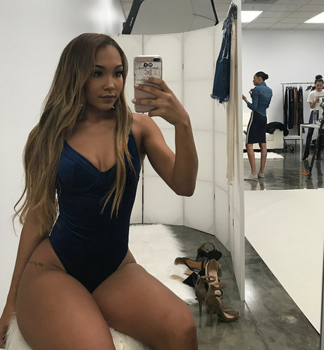 Parker McKenna Posey leaked onlyfans free