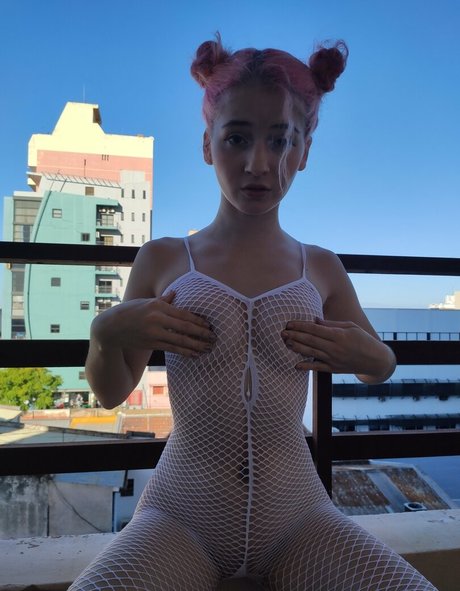 EmmaFiore onlyfans topless