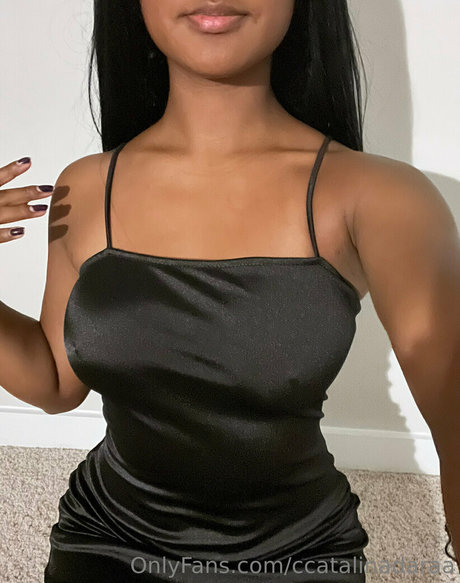 llalalinaafree onlyfans nude tits