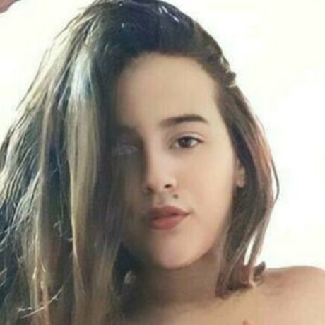 Brendaavasquez onlyfans pics