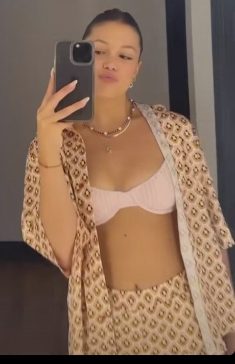 Olivia Holt onlyfans leaked sex