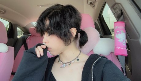 blushymallow onlyfans topless