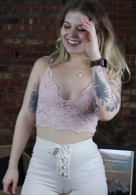 MissMousieMouse onlyfans model photo