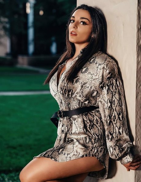 Deonna Purrazzo onlyfans leaks.