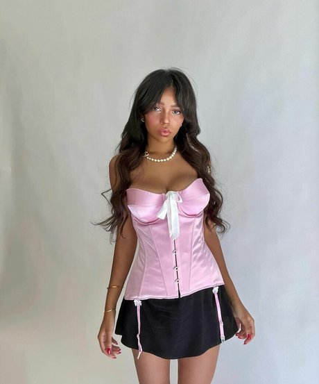 Daphne Blunt onlyfans leake