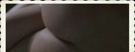 Olga Kurylenko Profile pic