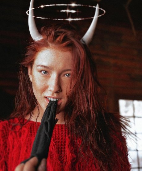 Alanna Jade Taylor onlyfans posts