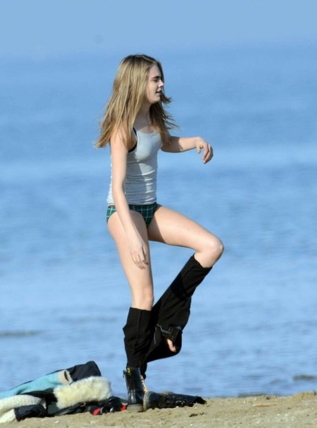 Cara Delevingne onlyfans nude photos