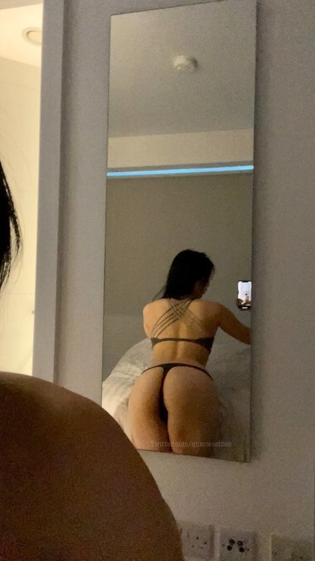 onesweetbee naked on onlyfans