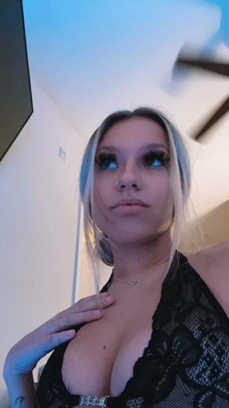 carolinecolston leaked onlyfans free