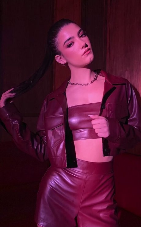 Charli D Amelio only fans