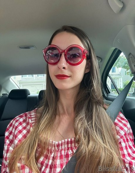 blissfulellie naked onlyfans