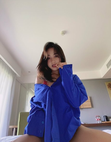 littlebabyhazel onlyfans leaked naked