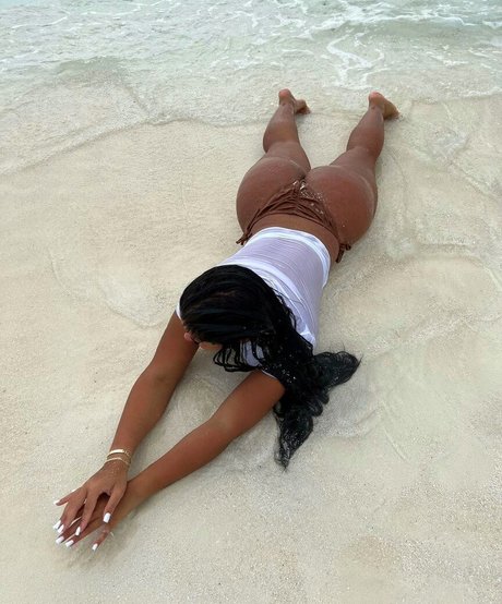 hottest ebony onlyfans beautiful pics