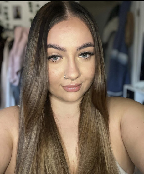 chelsea leigh leaked nude onlyfans