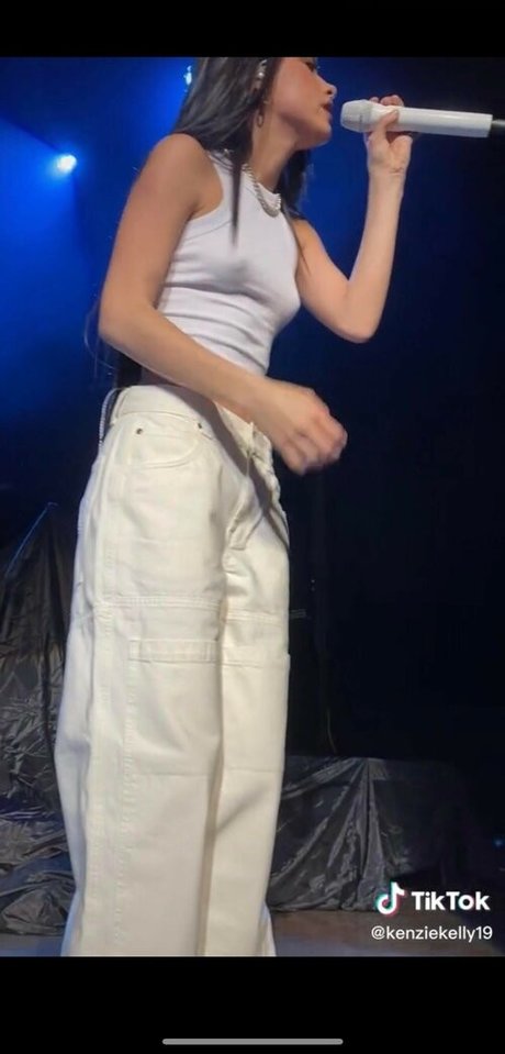 Dixie D Amelio onlyfans public photos