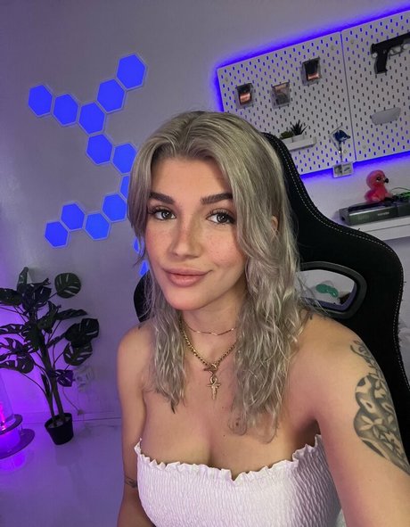 Kunshikitty Profile pic