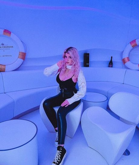 Kunshikitty onlyfans topless