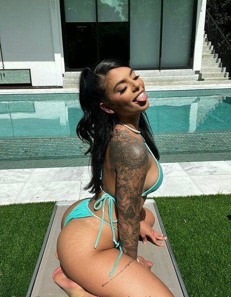 ginavalentinauncensored onlyfans nide