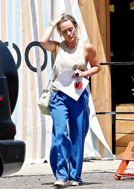 Hilary Duff onlyfans images