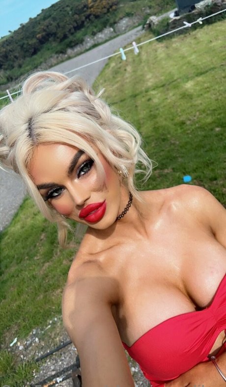xbarbie malibux onlyfans leaked pics