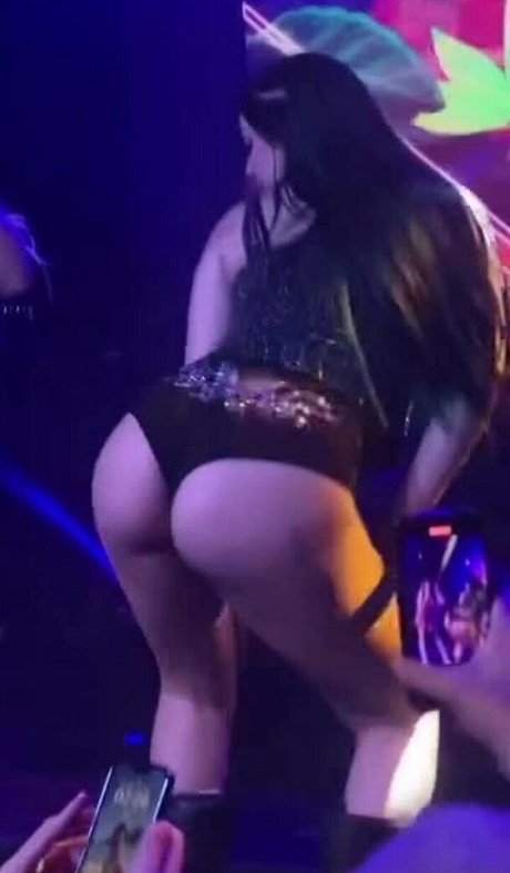 MC Bella Angel only fans leaks porn