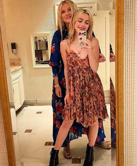 Kiernan Shipka onlyfans nude pictures