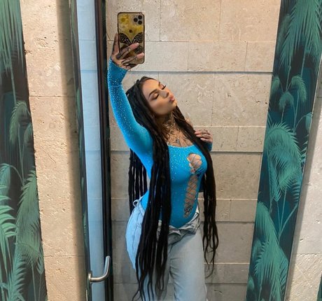 Zhavia onlyfans for free