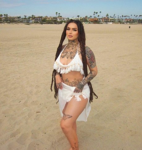 Zhavia only fans photos