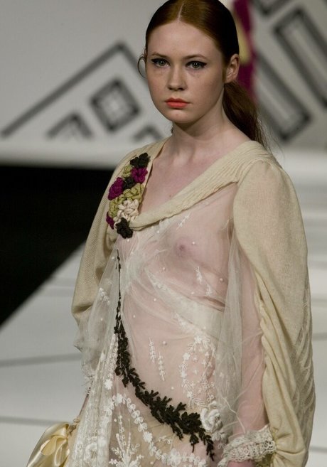 Karen Gillan onlyfans naked leaks