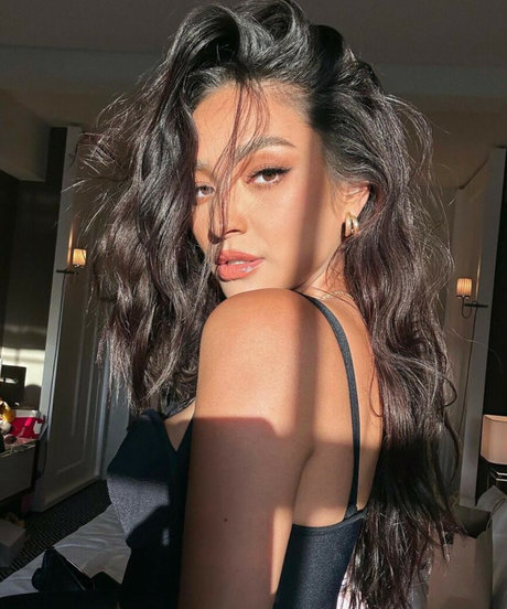 Shay Mitchell onlyfans nude photos