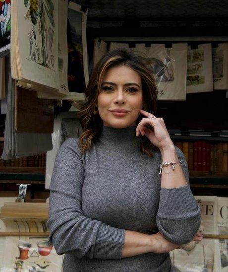 Paloma Tocci Profile pic