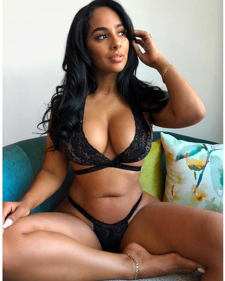 Ayisha Diaz onlyfans naked porn