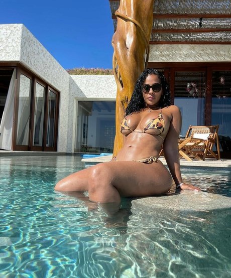 chubby wife onlyfans hot porn view