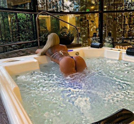 Denise Rocha naked only fans