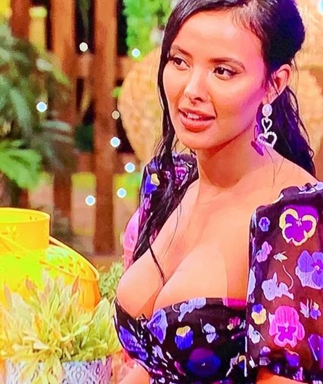 small tits asian onlyfans hot sexy portrait