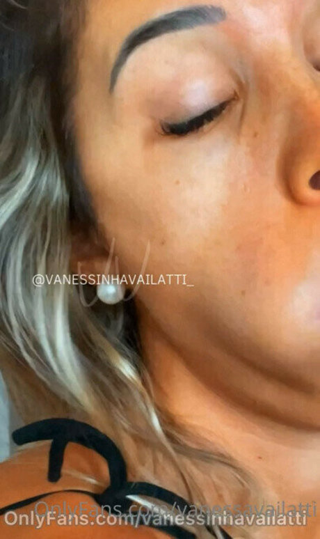 Vanessinha Vailatti onlyfans leaked