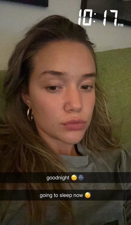 Olivia Ponton nude onlyfans leak