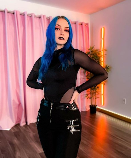 Littlesiha onlyfans tits