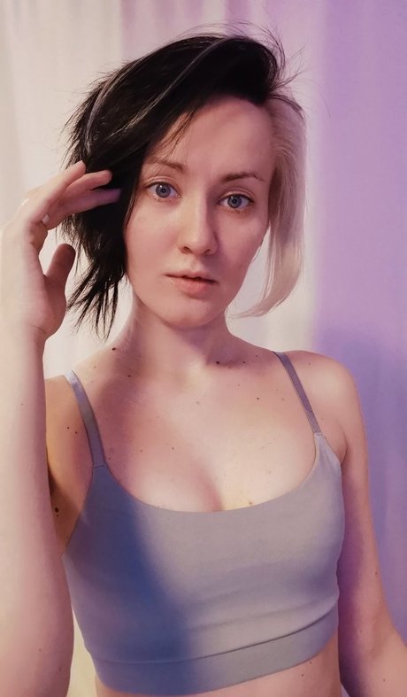 Oniksiya Sofinikum nudes onlyfans leaks