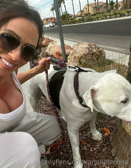 ariellaferrera onlyfans explicit content