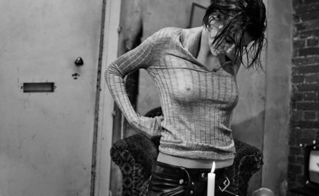 Kaia Gerber onlyfans striptease