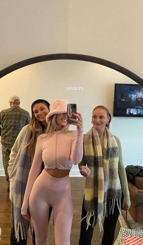 hadelinemope naked onlyfans leaks