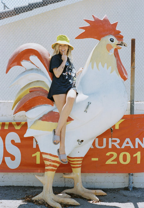 lesbian milf onlyfans hot sex negative